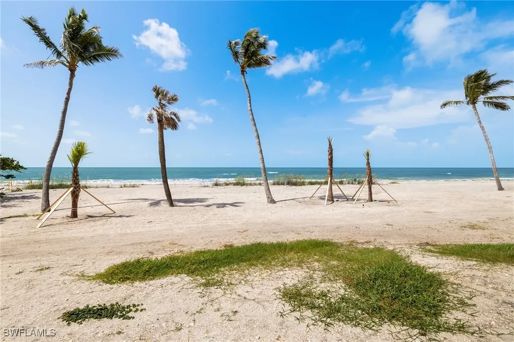 2445 W Gulf Drive Sanibel FL 33957