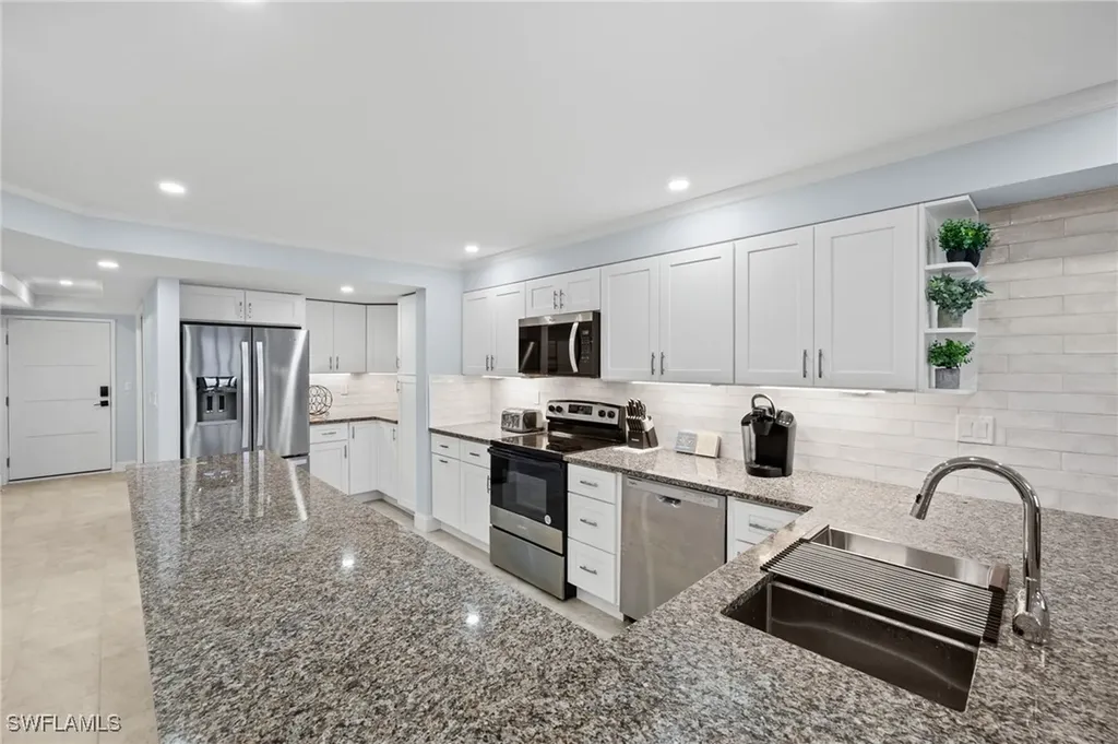 2445 W Gulf Drive Sanibel FL 33957