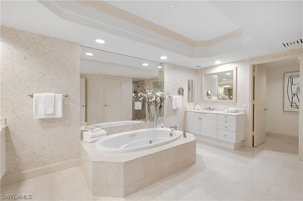 8473 Bay Colony Drive Naples FL 34108