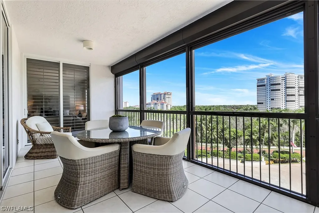 8473 Bay Colony Drive Naples FL 34108