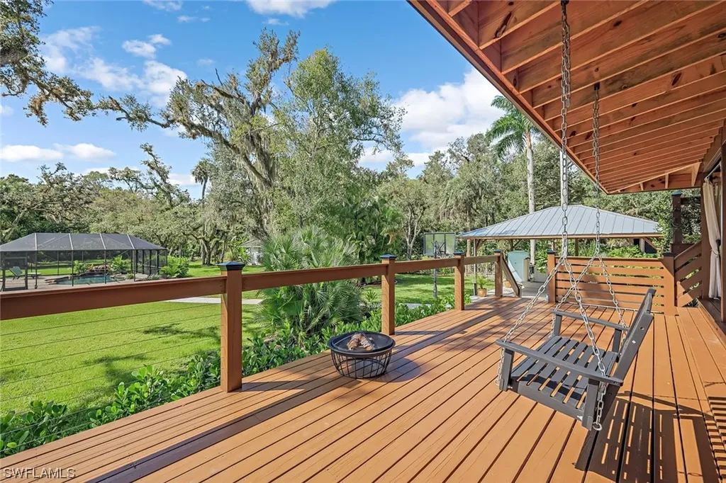 18850 S River Road Alva FL 33920