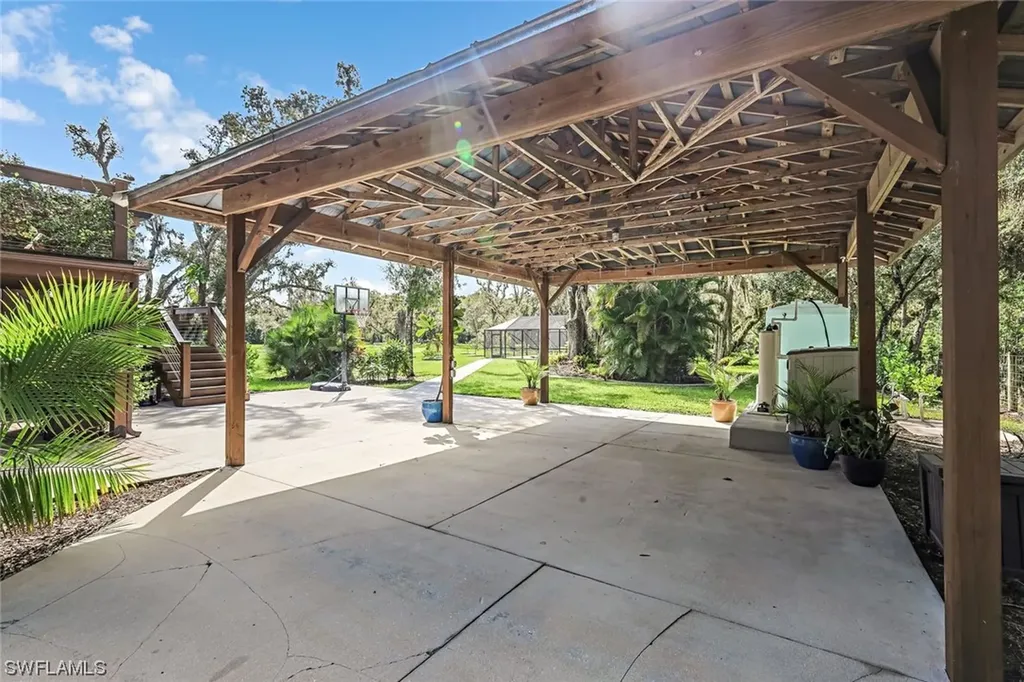 18850 S River Road Alva FL 33920