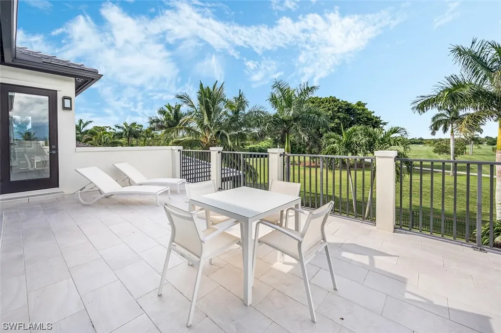 1655 Vinland Way Naples FL 34105