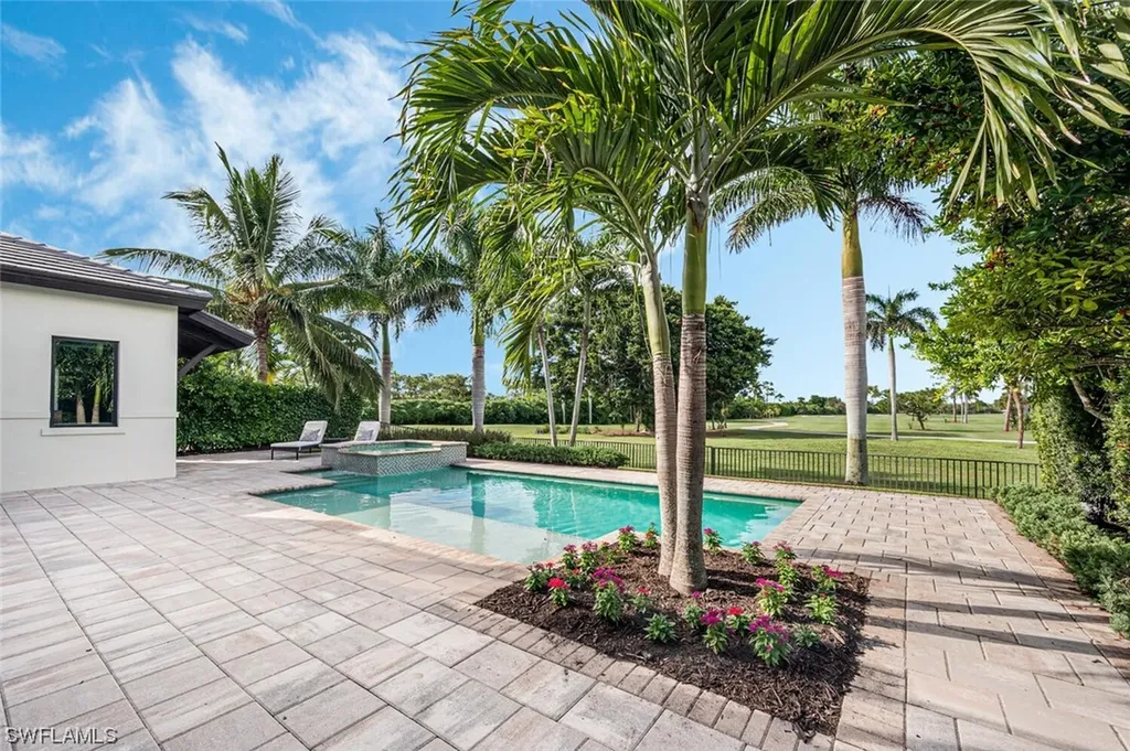 1655 Vinland Way Naples FL 34105
