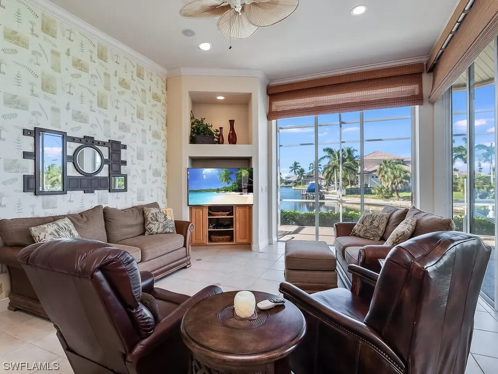 560 Kendall Drive Marco Island FL 34145-2481