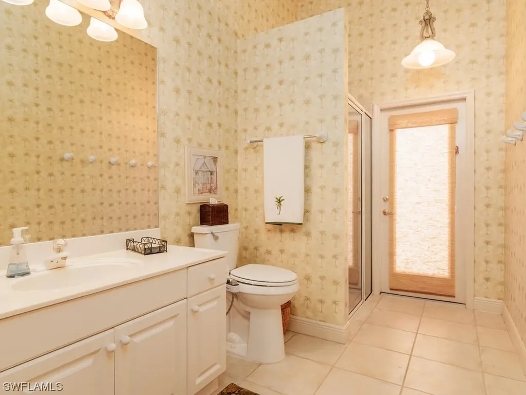 560 Kendall Drive Marco Island FL 34145-2481