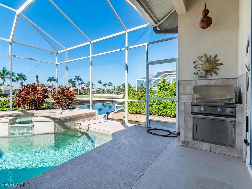 560 Kendall Drive Marco Island FL 34145-2481
