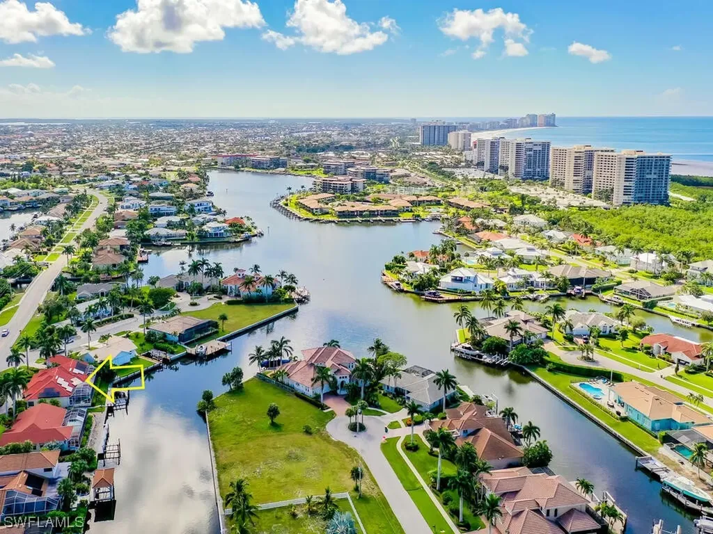 560 Kendall Drive Marco Island FL 34145-2481