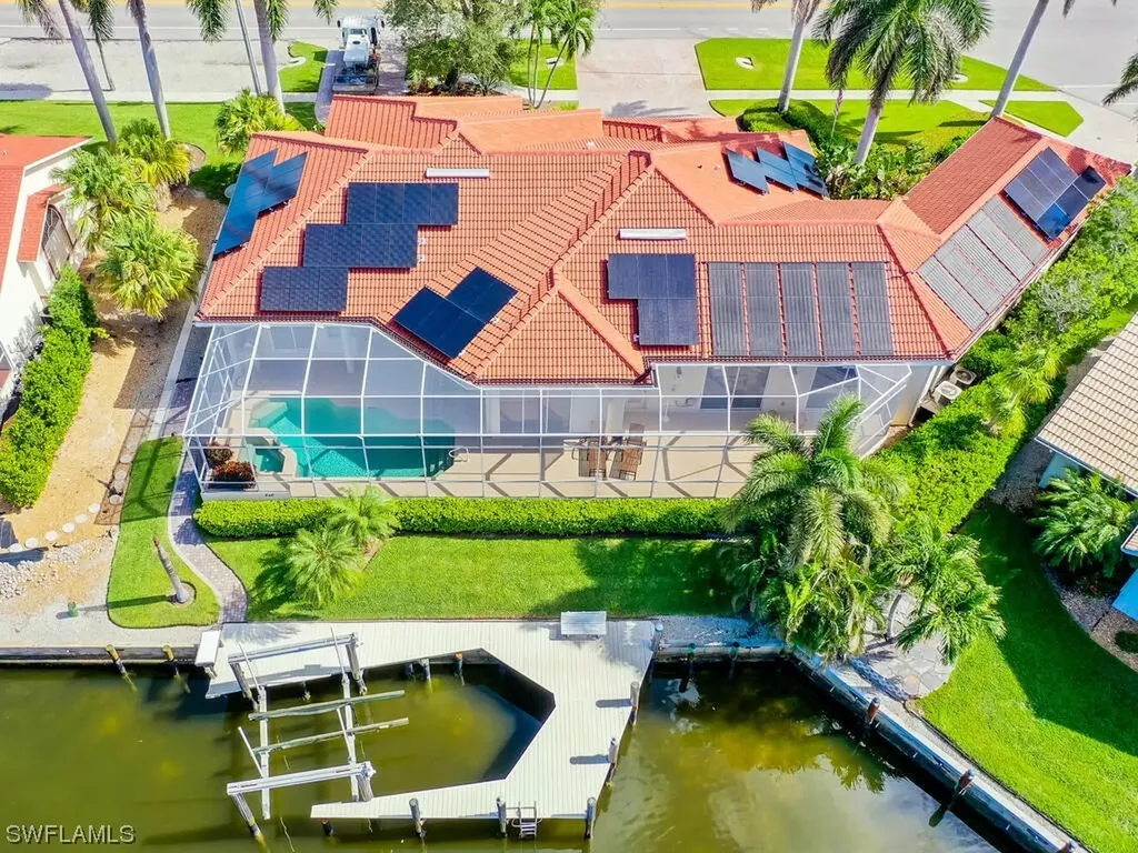 560 Kendall Drive Marco Island FL 34145-2481