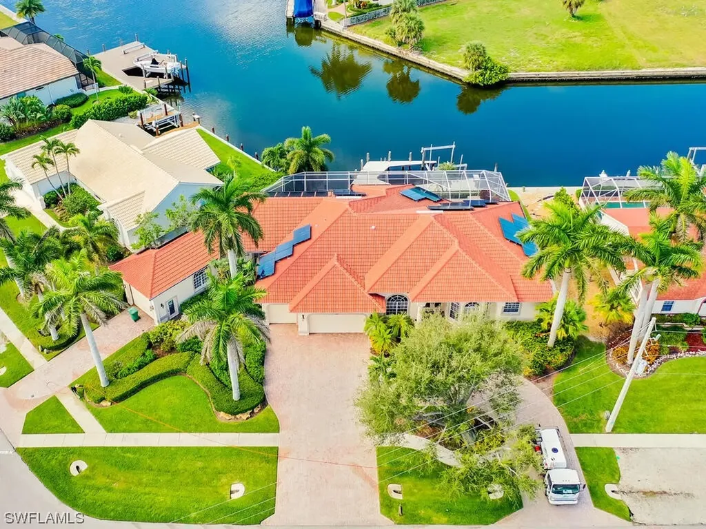 560 Kendall Drive Marco Island FL 34145-2481
