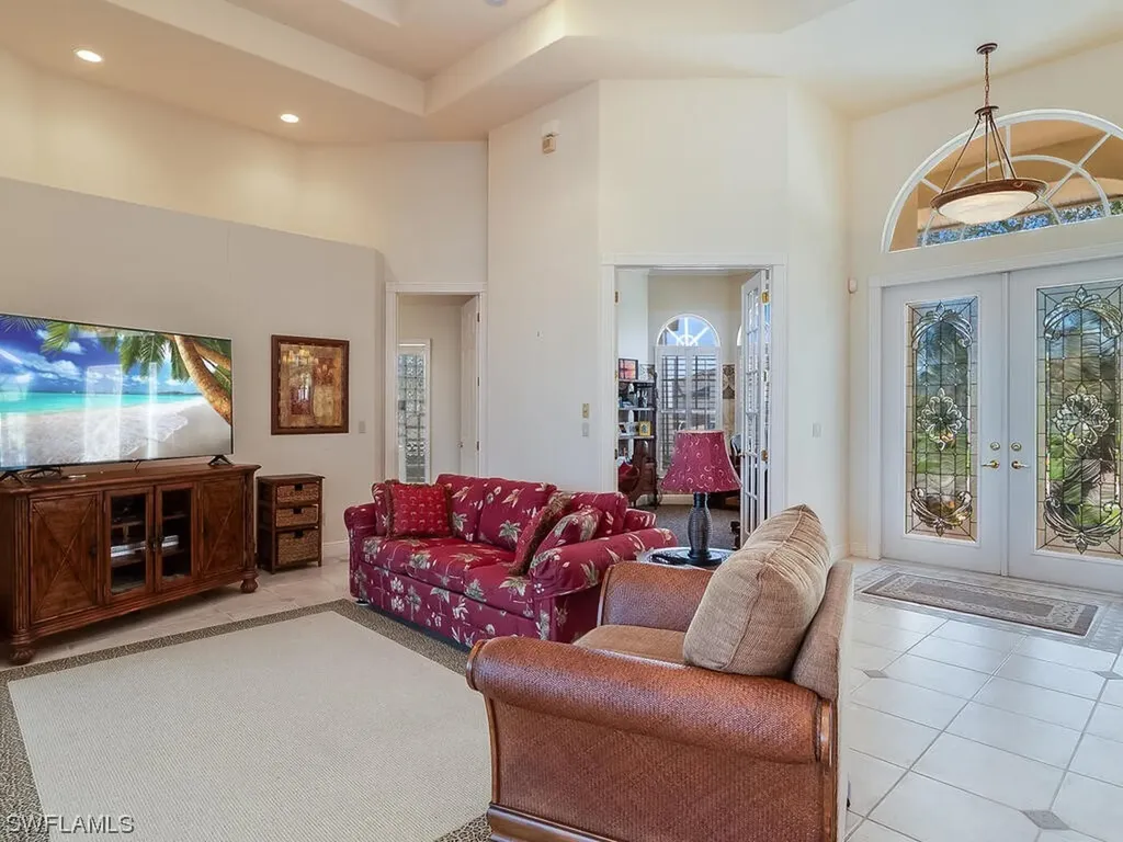 560 Kendall Drive Marco Island FL 34145-2481
