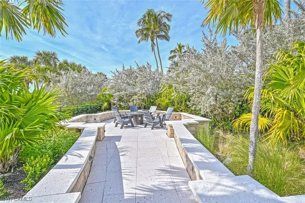 4251 Gulf Shore Boulevard N Naples FL 34103
