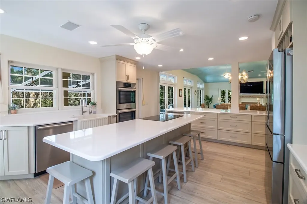 900 Almas Court Sanibel FL 33957