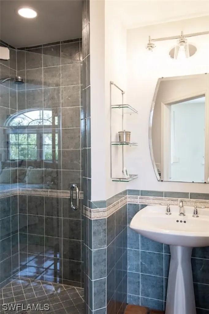 900 Almas Court Sanibel FL 33957