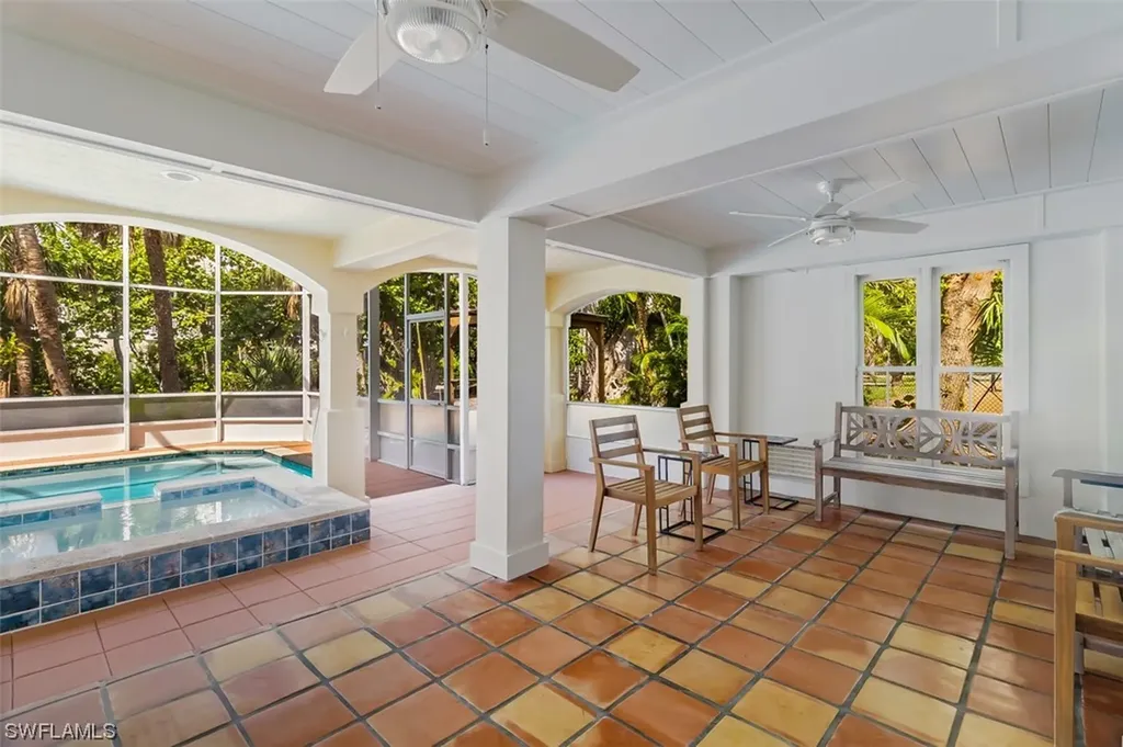 900 Almas Court Sanibel FL 33957