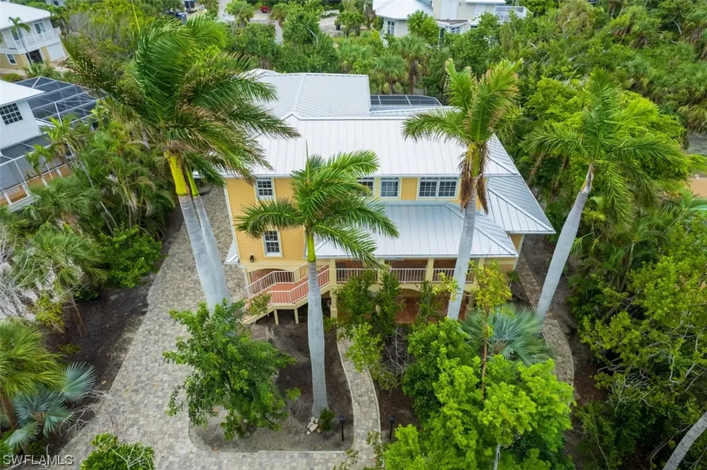 900 Almas Court Sanibel FL 33957