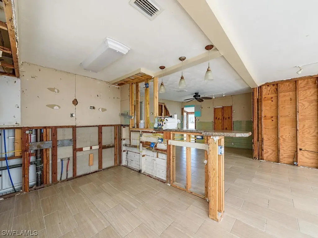 125/127 Palermo Circle Fort Myers Beach FL 33931