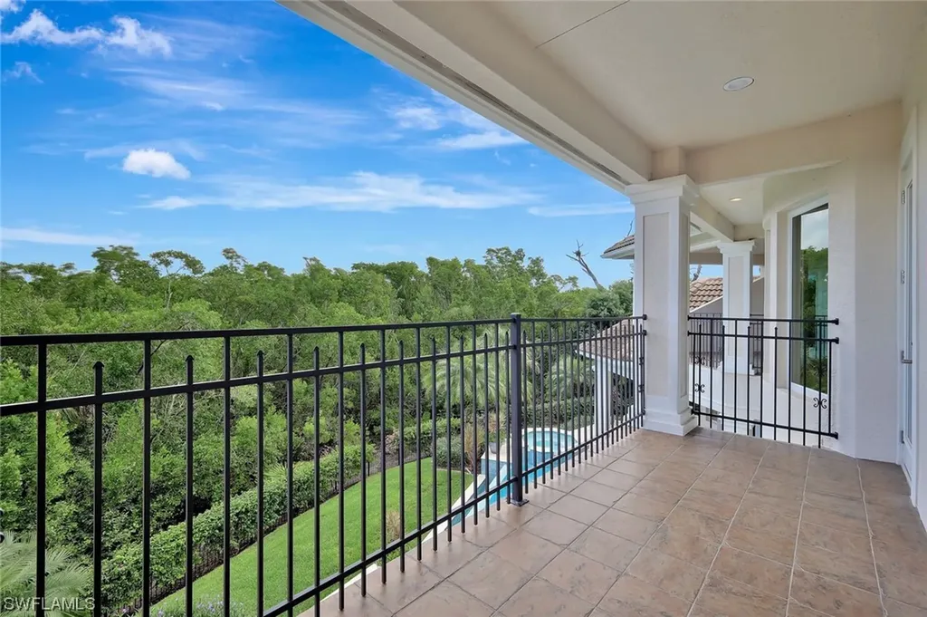 11726 Walton Place Naples FL 34110