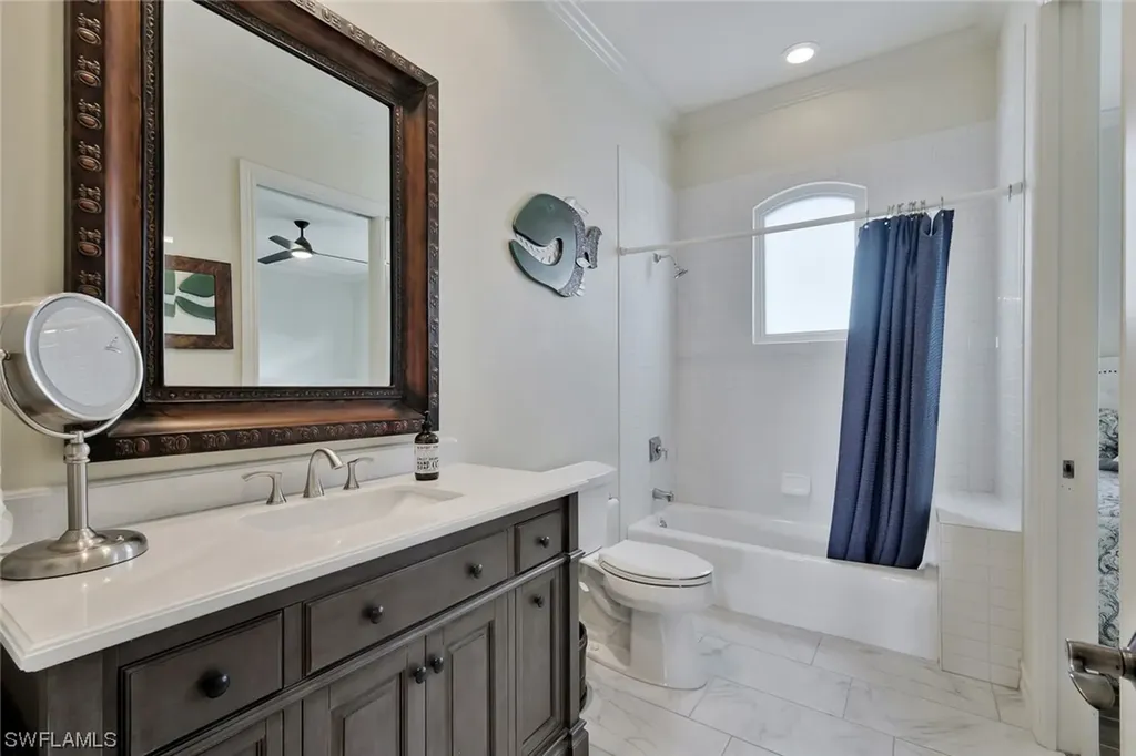 11726 Walton Place Naples FL 34110
