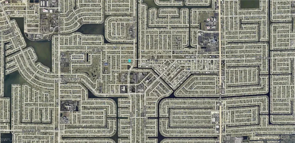 708 SE 9th Street Cape Coral FL 33990