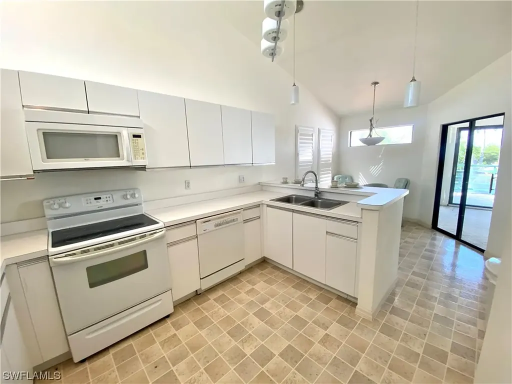 2278 Anchorage Lane Naples FL 34104