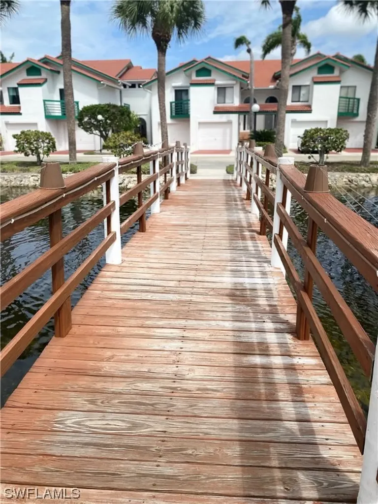 2278 Anchorage Lane Naples FL 34104