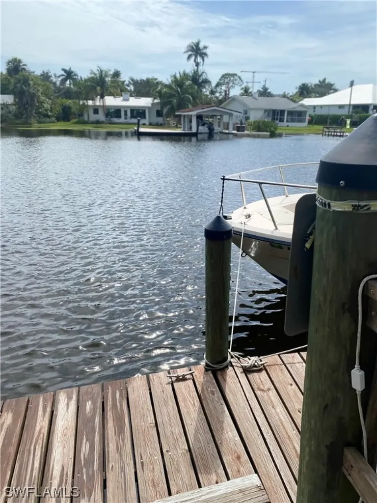 2278 Anchorage Lane Naples FL 34104