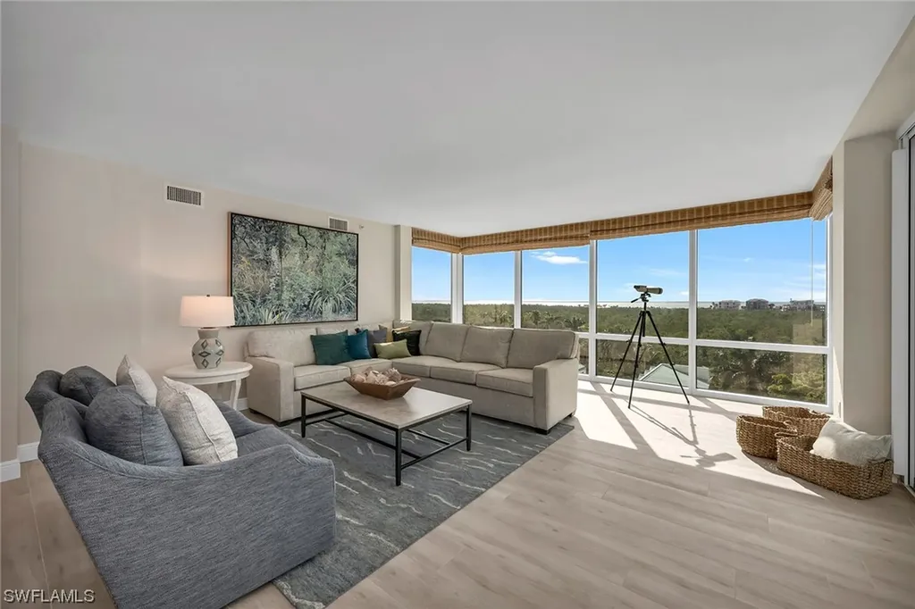 7515 Pelican Bay Boulevard Naples FL 34108