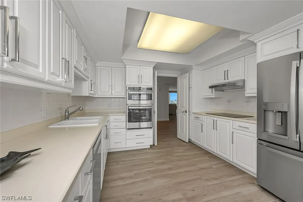 7515 Pelican Bay Boulevard Naples FL 34108