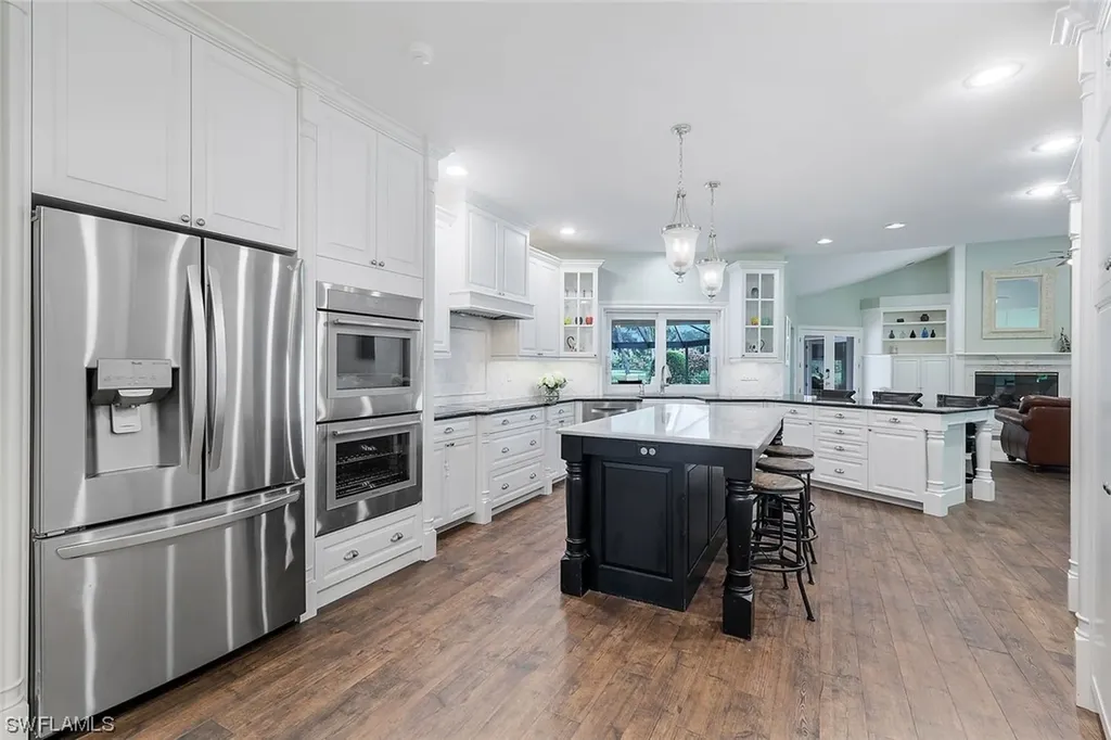 4287 Silver Fox Drive Naples FL 34119