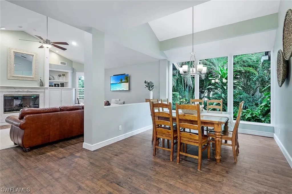 4287 Silver Fox Drive Naples FL 34119