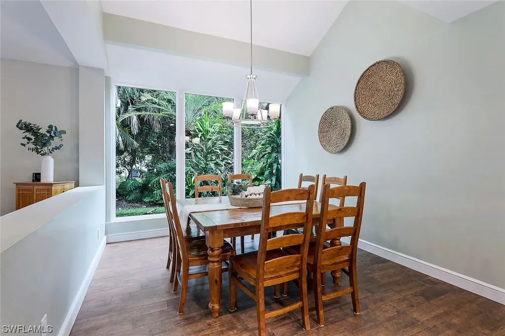 4287 Silver Fox Drive Naples FL 34119