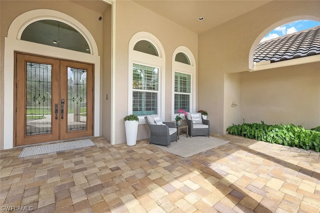 4287 Silver Fox Drive Naples FL 34119