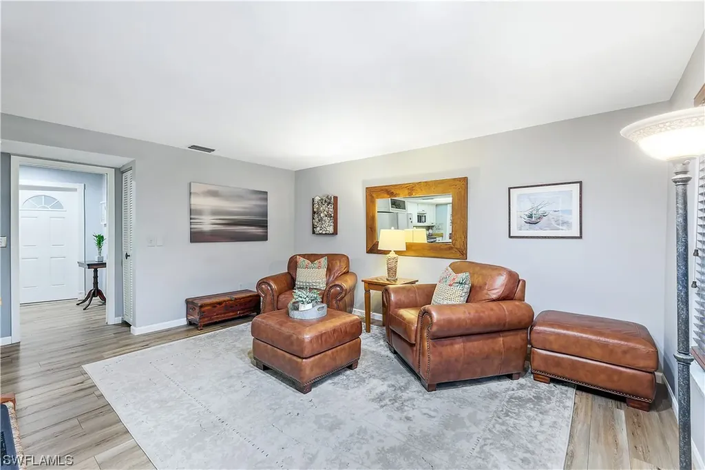 660 Pompano Drive Naples FL 34110