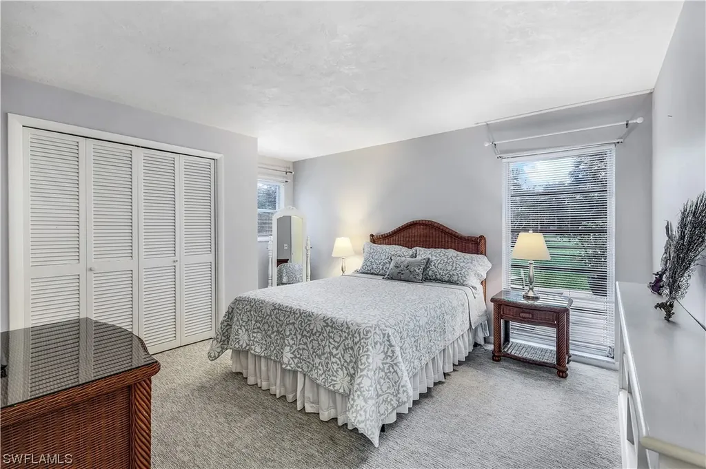 660 Pompano Drive Naples FL 34110