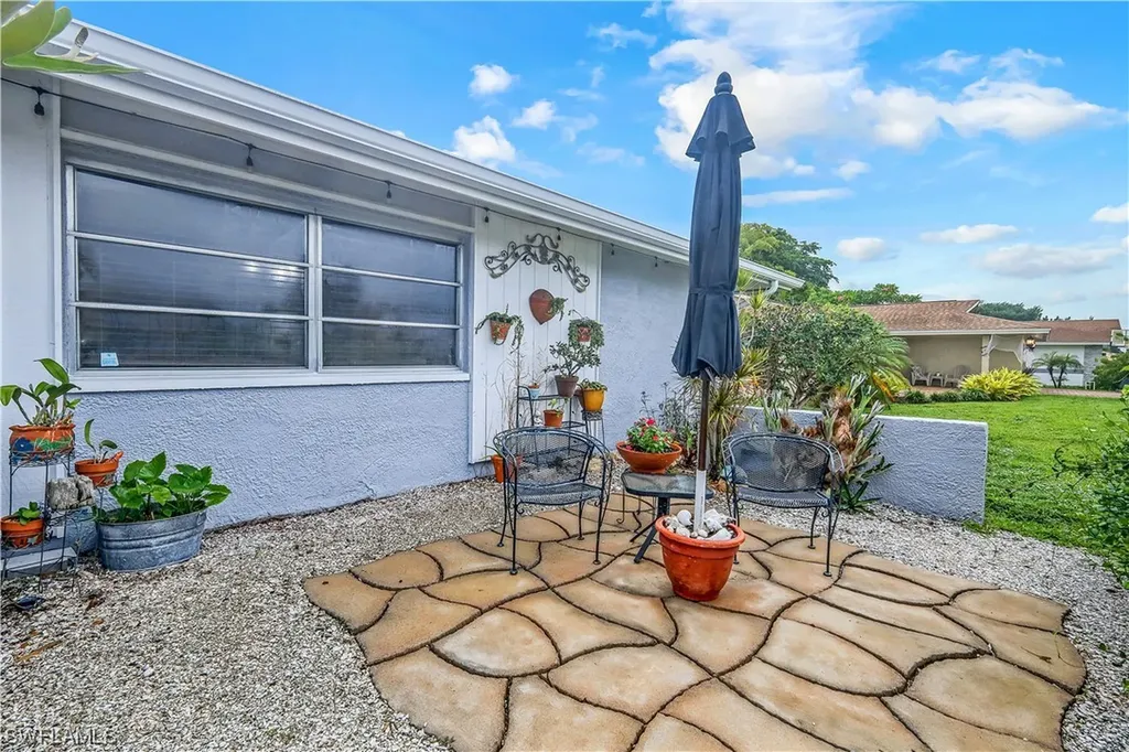 660 Pompano Drive Naples FL 34110