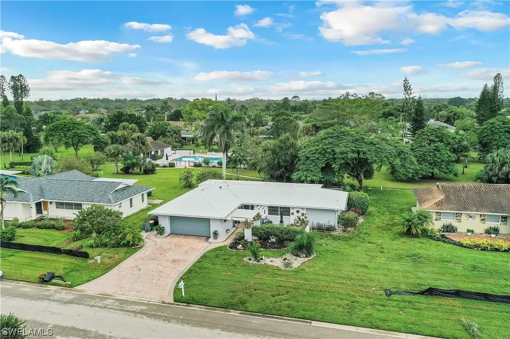 660 Pompano Drive Naples FL 34110