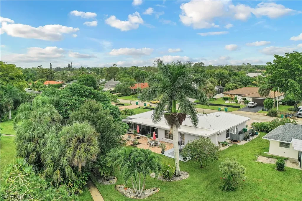 660 Pompano Drive Naples FL 34110