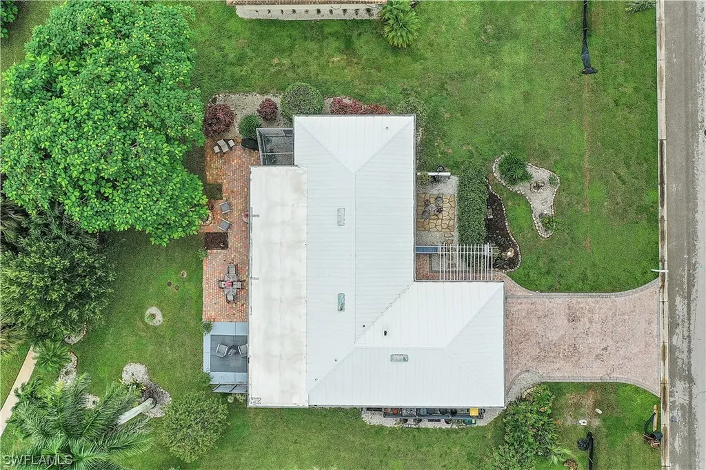 660 Pompano Drive Naples FL 34110