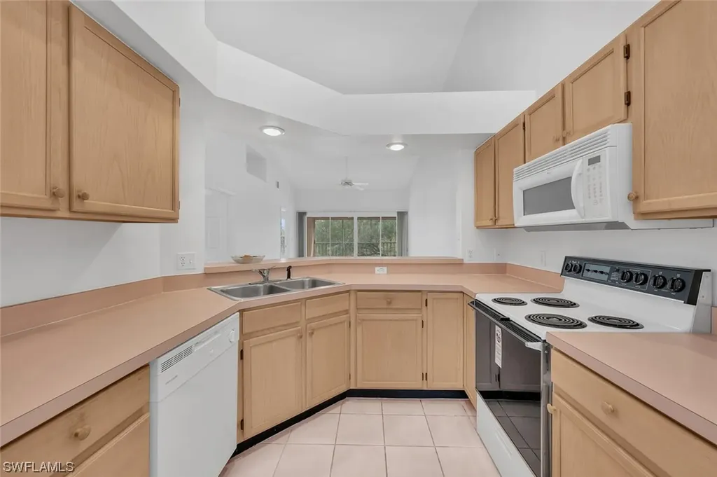 760 Wiggins Lake Drive Naples FL 34110