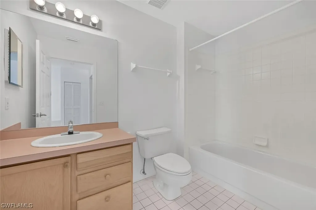 760 Wiggins Lake Drive Naples FL 34110