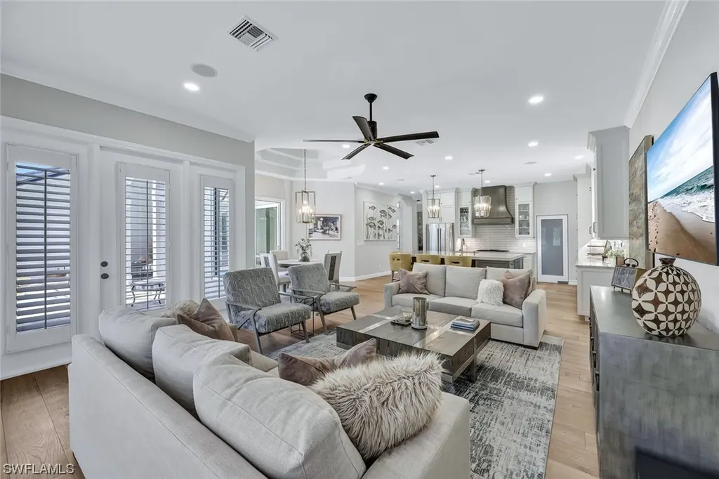4624 Pond Apple Drive N Naples FL 34119