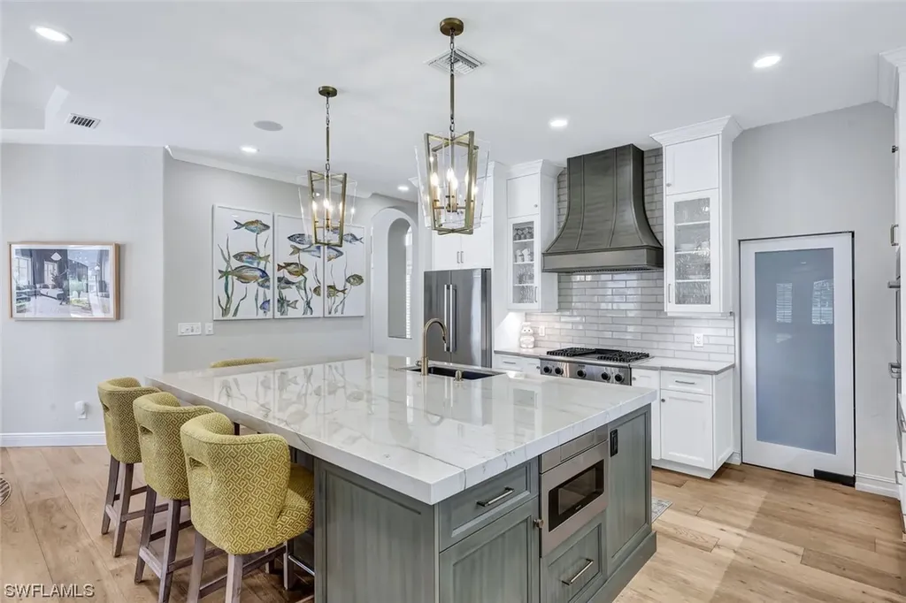 4624 Pond Apple Drive N Naples FL 34119