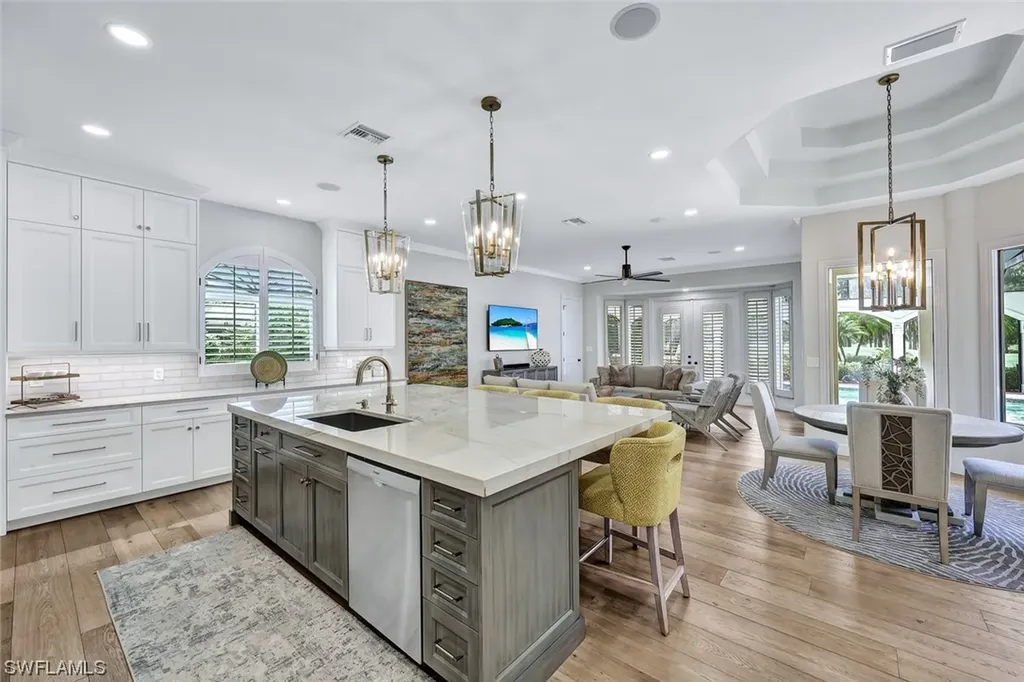 4624 Pond Apple Drive N Naples FL 34119