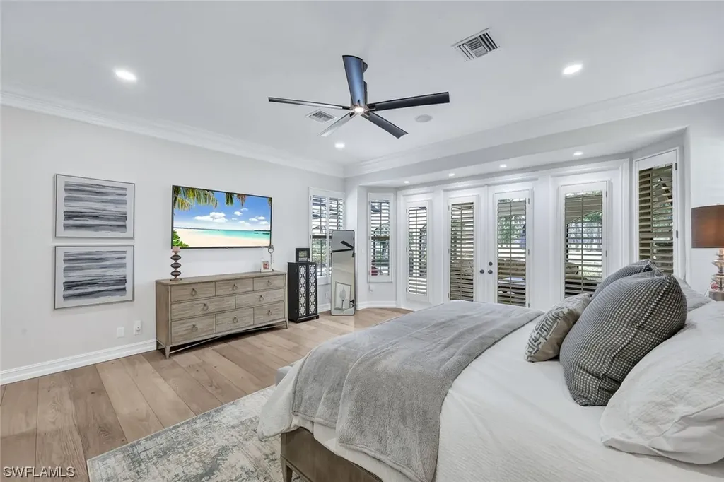 4624 Pond Apple Drive N Naples FL 34119