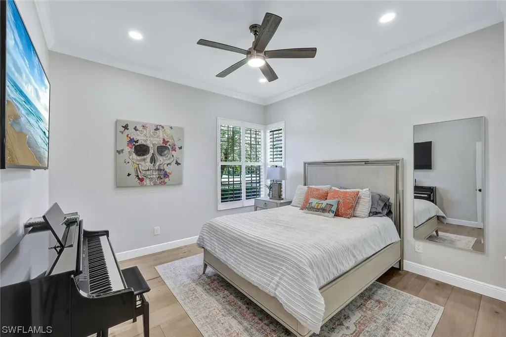 4624 Pond Apple Drive N Naples FL 34119