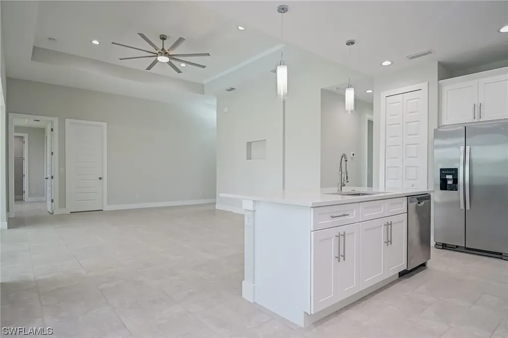 4141 SW 9th Place Cape Coral FL 33914