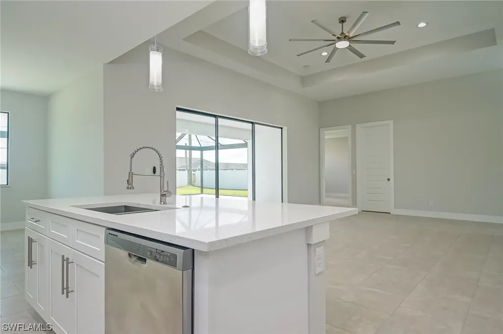 4141 SW 9th Place Cape Coral FL 33914