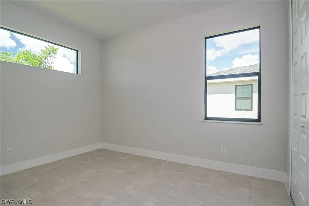 4141 SW 9th Place Cape Coral FL 33914