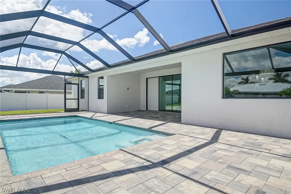 4141 SW 9th Place Cape Coral FL 33914